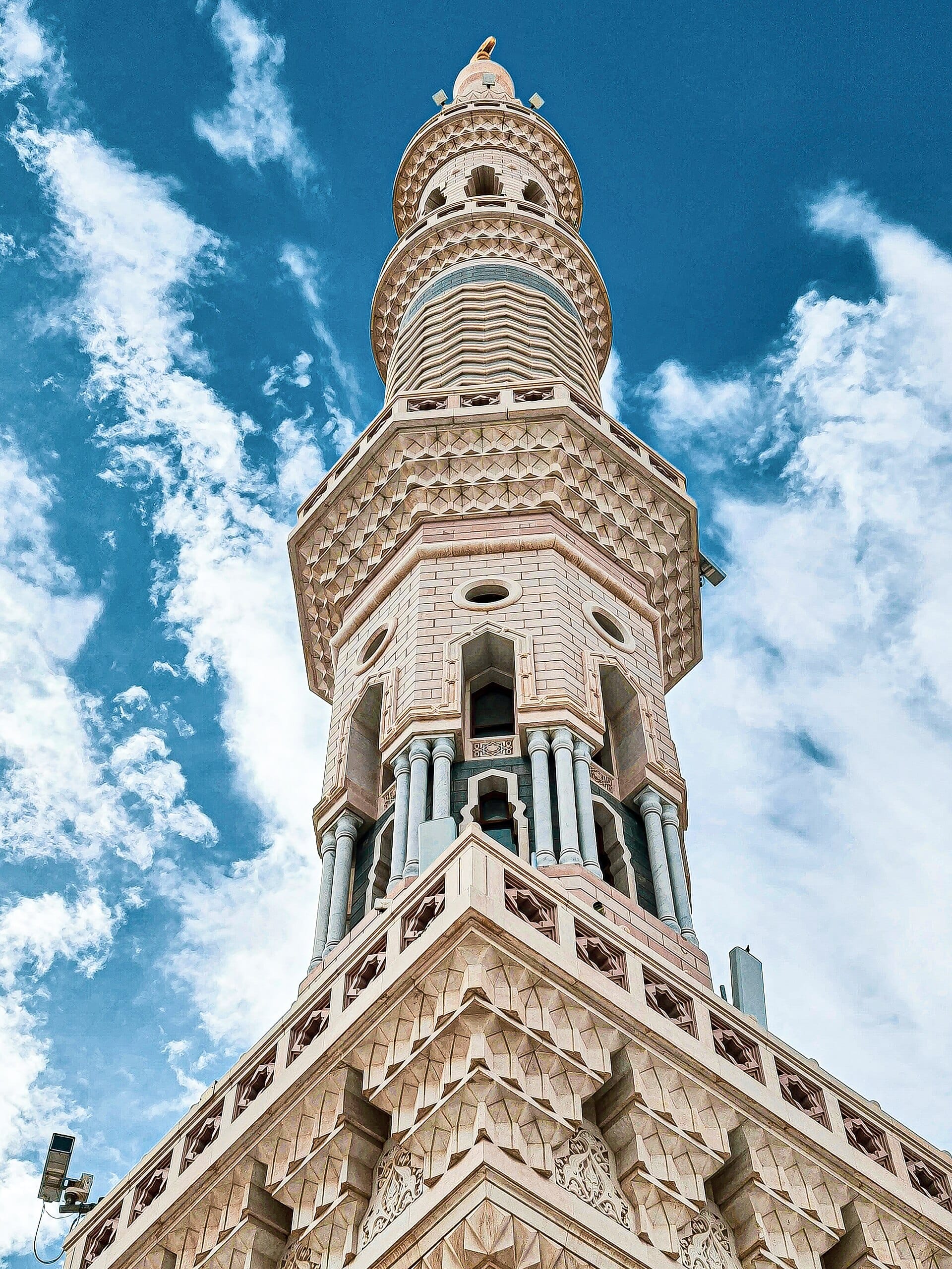 دور الشباب في نجاح الهجرة النبوية