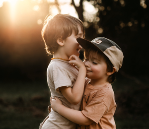 قـصد السبيل: العفو عن عثرات الأصدقاء